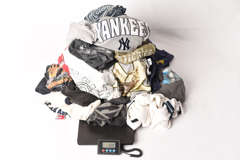 Vintage Clothing – Sold By The Pound (Bulk)
